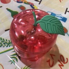 red apple for honey