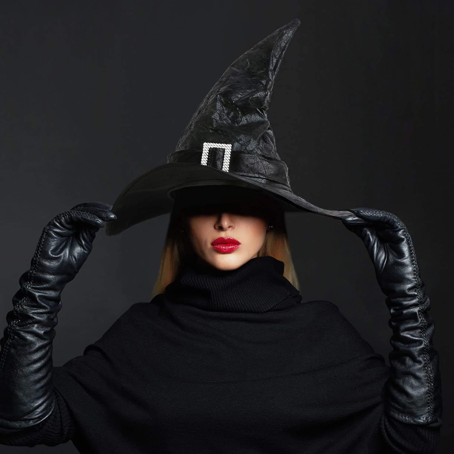כובע מכשפה שחור עם אבזם - 